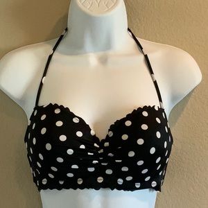 Victoria Secret swimsuit top -32D